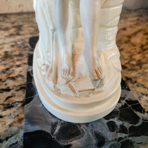 Pieta Religious Figurine Mary Holding Jesus on Marble Base Signed Casea - Picture 14 of 15